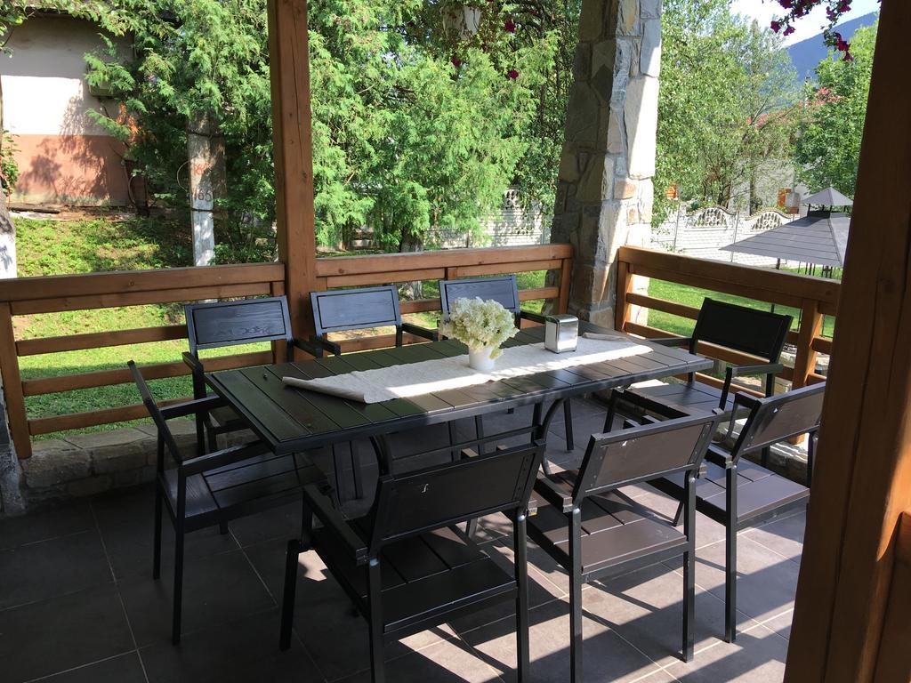 Cottage Familiya Verkhovyna Ngoại thất bức ảnh